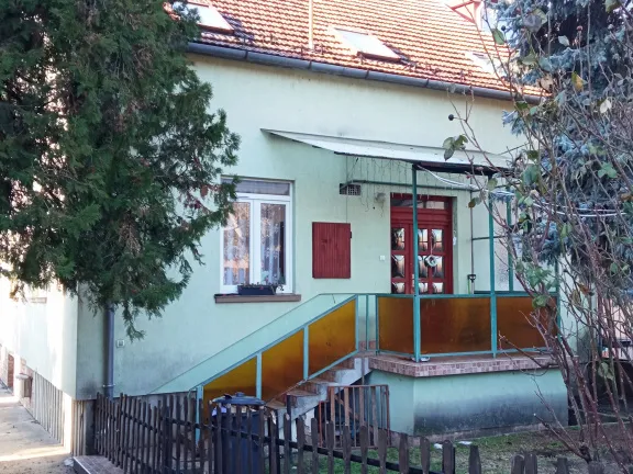 Eladó ház Budapest XVI. kerület 150 nm