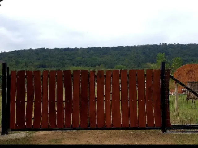 Eladó telek Fót, Őzike utca 10069 nm