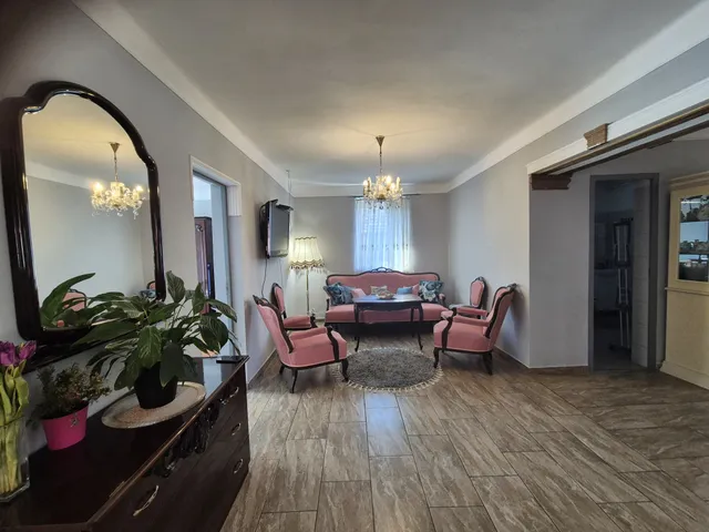 Eladó ház Domony 90 nm