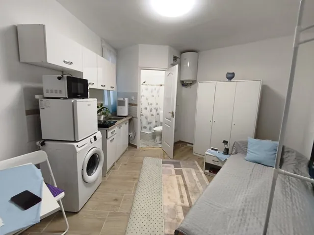 Eladó lakás Budapest VIII. kerület, Koszorú utca 15 nm