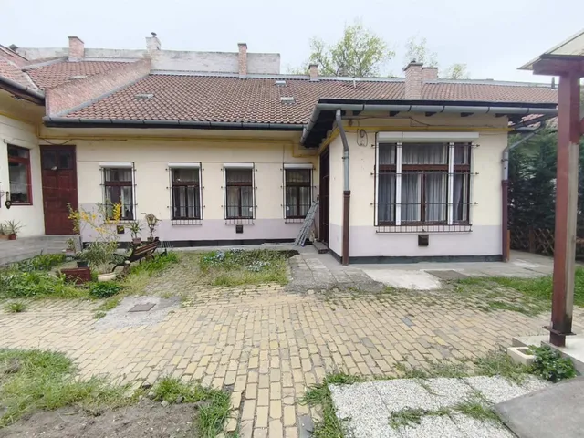 Eladó lakás Budapest X. kerület 73 nm