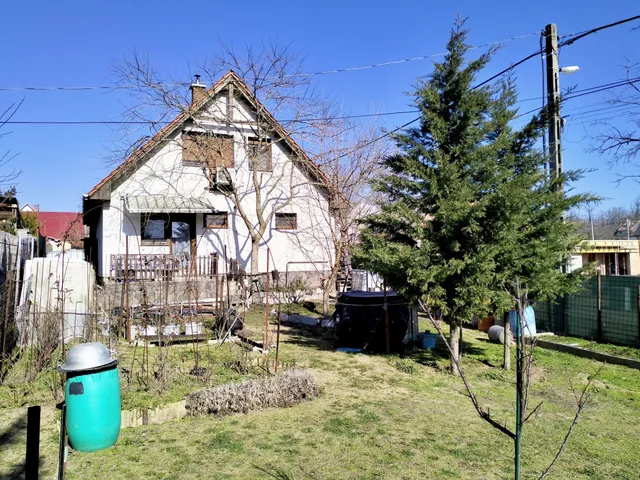 Eladó ház Mogyoród, Mogyoród Gödöllő felőli szélén 127 nm