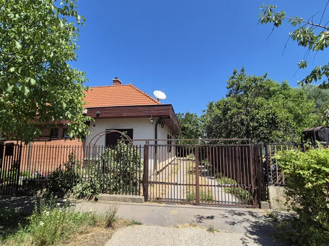 Eladó ház Budapest XVIII. kerület 218 nm