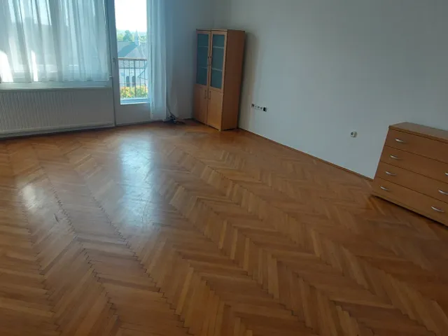 Eladó lakás Budapest XI. kerület, ALLEE közelében út 75 nm