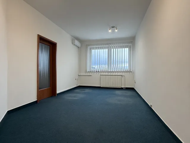 Kiadó kereskedelmi és ipari ingatlan Budapest XIV. kerület, NagyLajos király útja