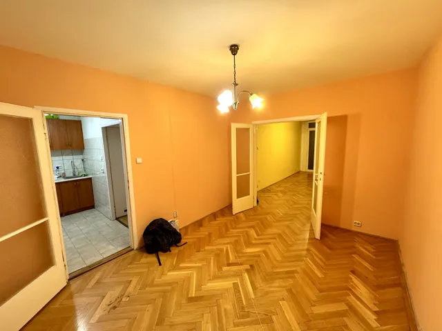 Eladó lakás Budapest XI. kerület, Etele út 48 nm