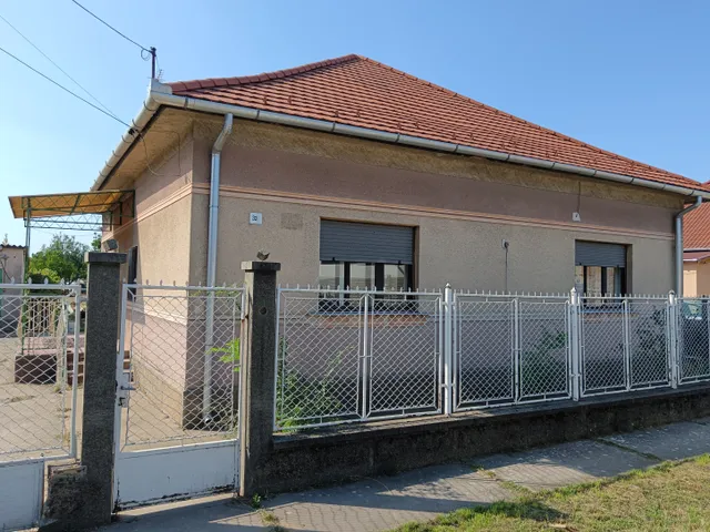 Eladó ház Ercsi 120 nm