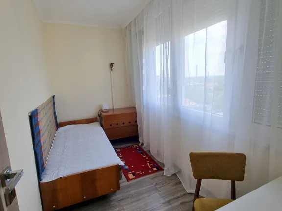 Kiadó lakás Nyíregyháza, Búza tér 62 nm