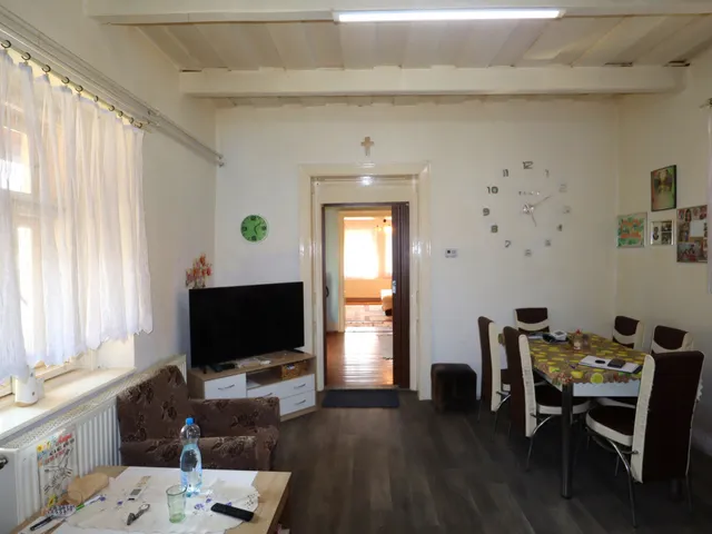 Eladó ház Üllő 98 nm