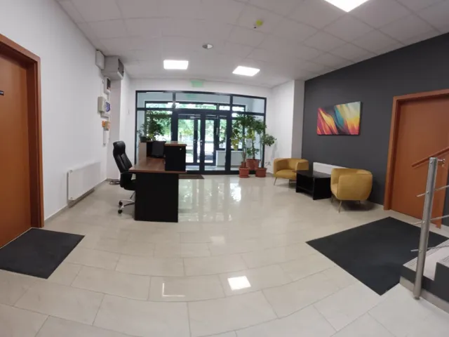 Kiadó kereskedelmi és ipari ingatlan Budapest XVIII. kerület, Lakatos út