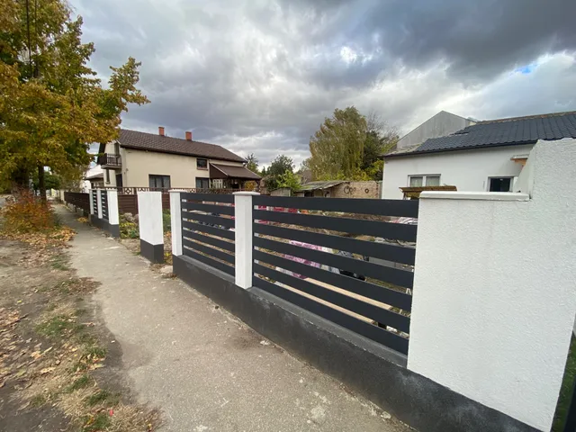 Eladó ház Budapest XVIII. kerület, Szemeretelep 35 nm