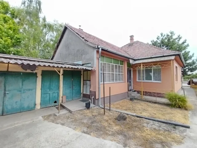 Eladó ház Makád 85 nm