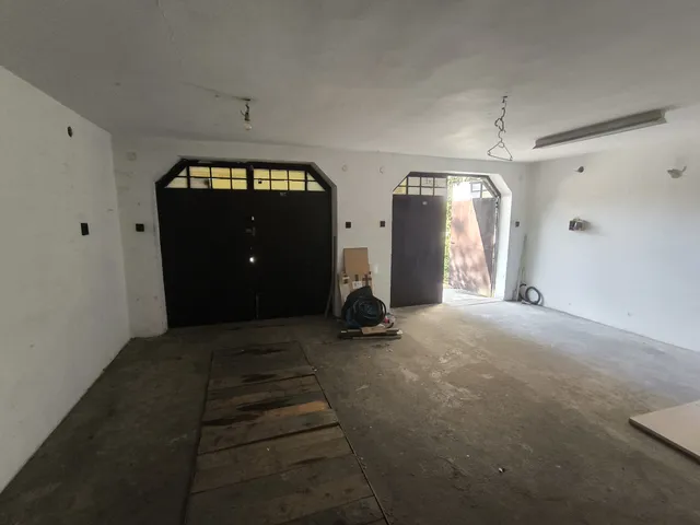 Kiadó garázs Szigetszentmiklós, Központi lakótelepi részen utca