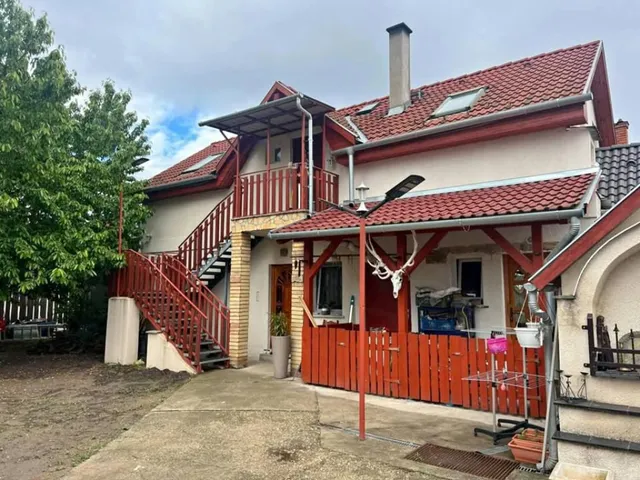 Eladó ház Vecsés 110 nm