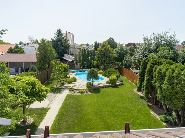 Eladó ház Budapest XV. kerület, Rákospalota 220 nm