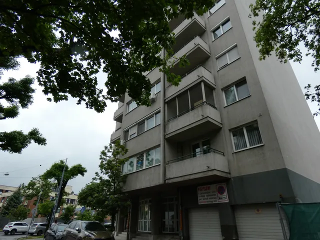 Eladó kereskedelmi és ipari ingatlan Budapest XIII. kerület, Angyalföld 204 nm