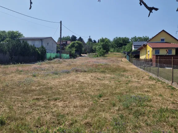 Eladó telek Mogyoród 1630 nm