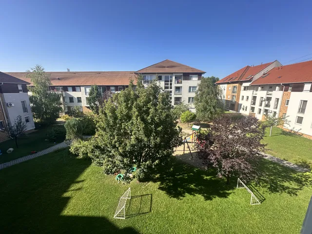 Eladó lakás Budapest IV. kerület, Ezred utca 94 nm