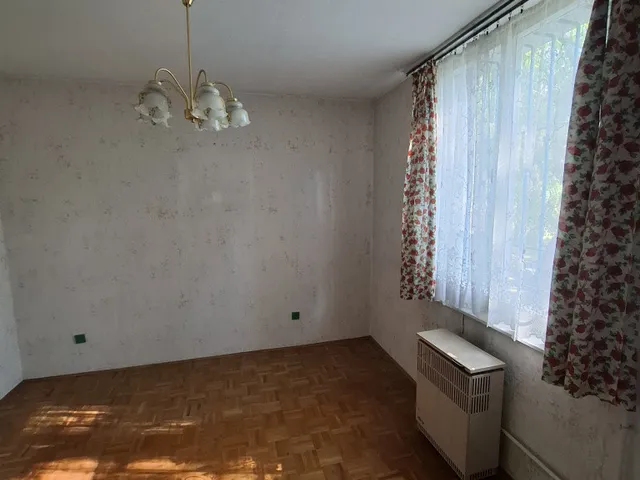 Eladó lakás Budapest IV. kerület, Fénycső utca 54 nm
