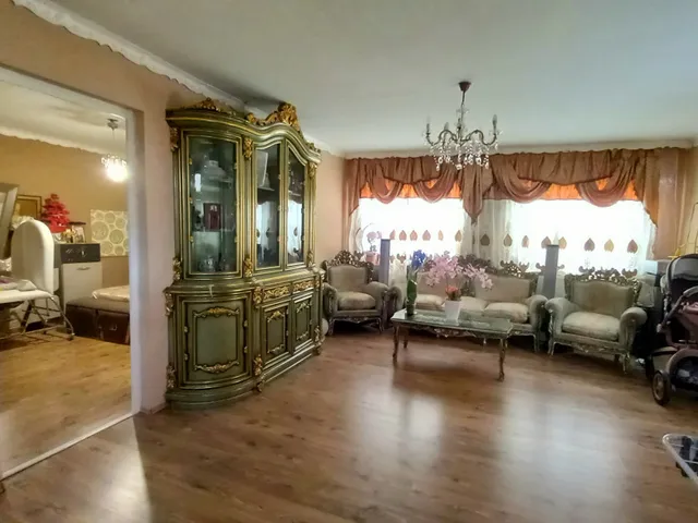 Eladó ház Dunakeszi, Városközpont 200 nm