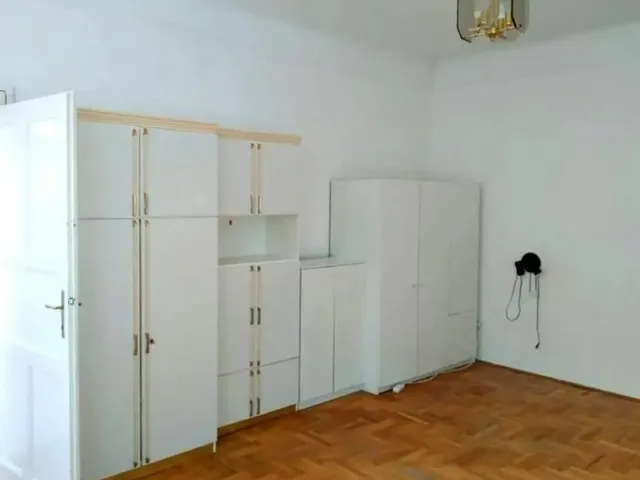 Eladó lakás Budapest VII. kerület, Csengery utca 45 nm