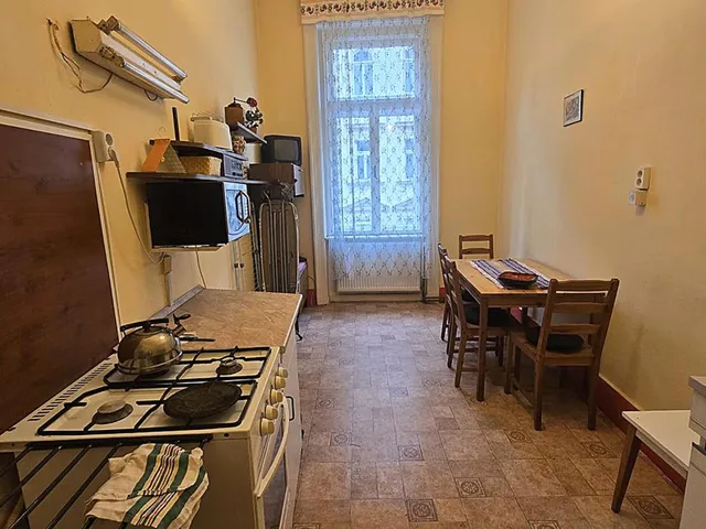 Eladó lakás Budapest VI. kerület, Felső erdősor utca 82 nm