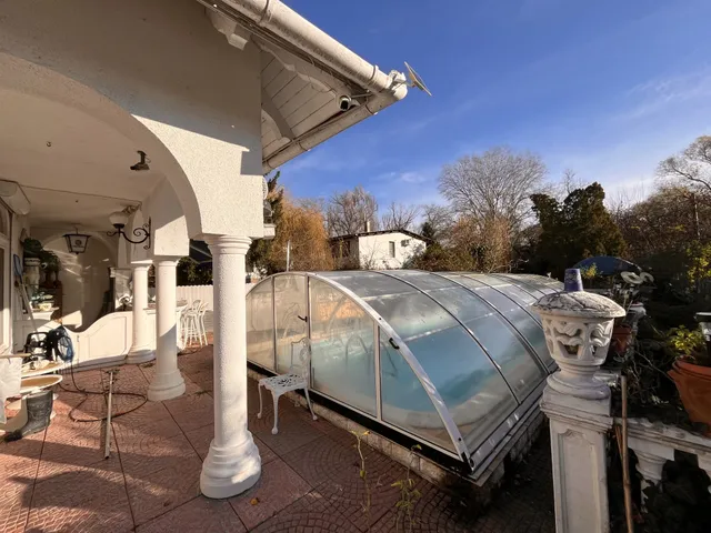 Eladó ház Budakalász, Duna sétány 300 nm