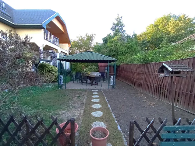 Eladó ház Budapest XVII. kerület, Pesti út 120 nm