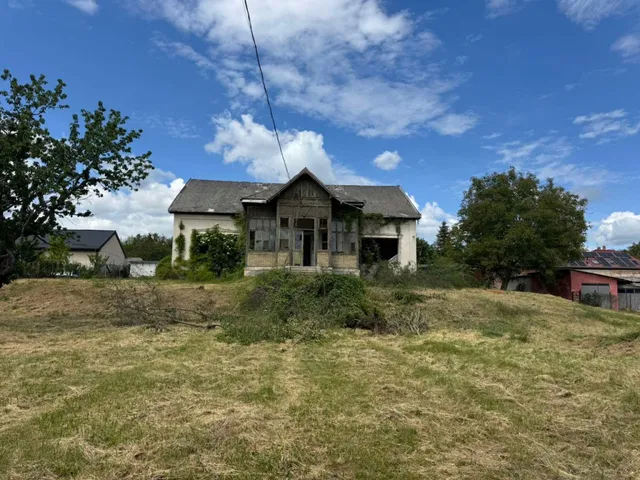 Eladó ház Pécel 200 nm