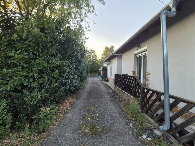 Eladó lakás Gyömrő, Mendei út környéki utca 69 nm