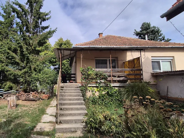 Eladó lakás Maglód 81 nm