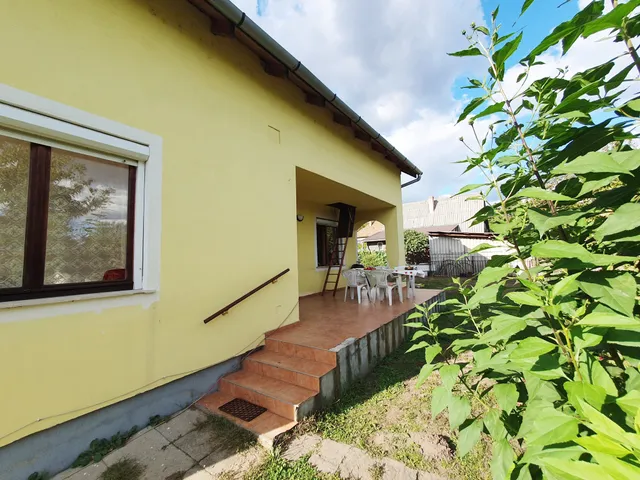 Eladó ház Budapest XVI. kerület, Árpádföld kedvelt részén 95 nm