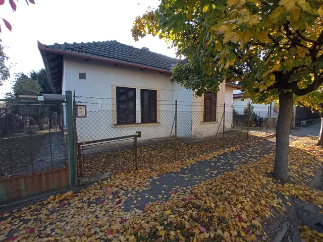 Eladó ház Budapest XVII. kerület, V utca 90 nm