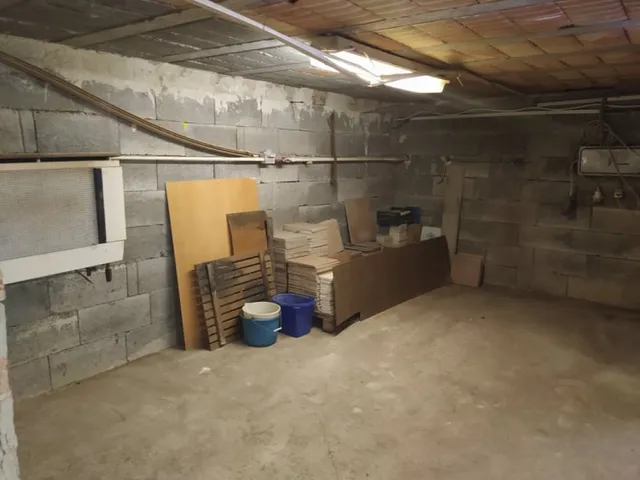 Kiadó kereskedelmi és ipari ingatlan Budapest XVII. kerület, Naplás tó környékén lévő utca