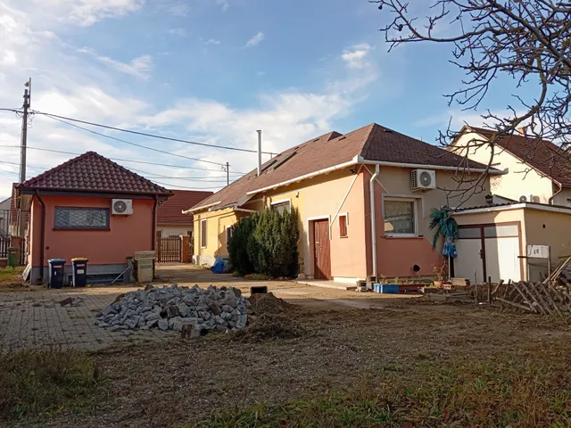 Eladó ház Budapest XVII. kerület 76 nm