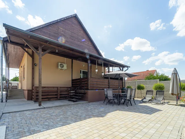 Eladó ház Sülysáp, Szőlősnyaraló 68 nm