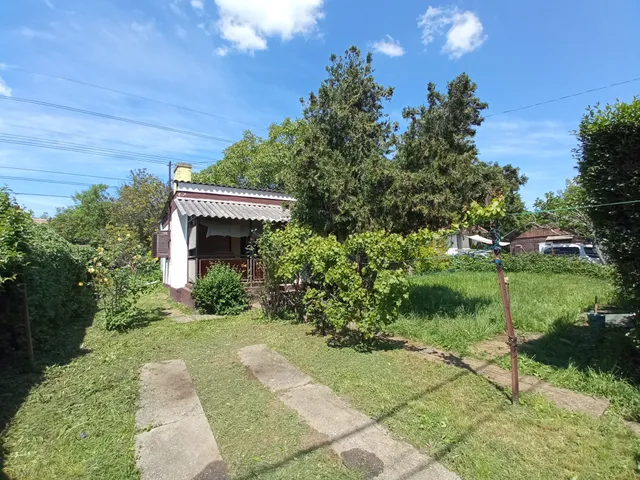Eladó telek Diósd 700 nm