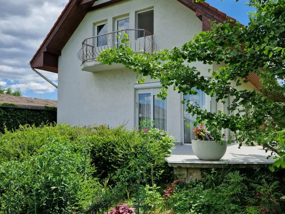 Eladó ház Halásztelek 196 nm