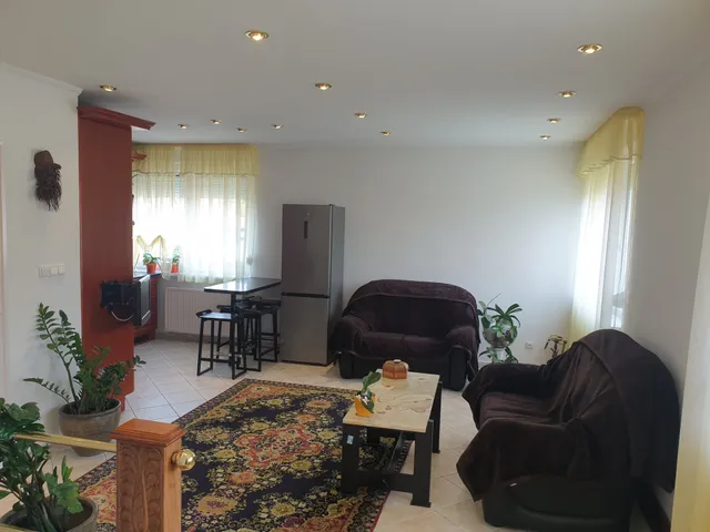 Eladó ház Budapest XXI. kerület, Királyerdő 176 nm