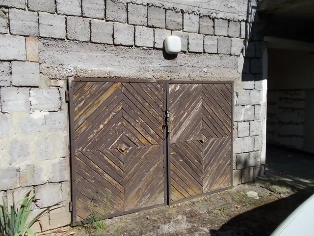 Eladó ház Ózd, Taksony vezér utca 150 nm