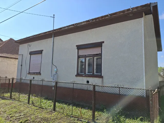 Eladó ház Sáta, Kossuth Lajos utca 55 nm