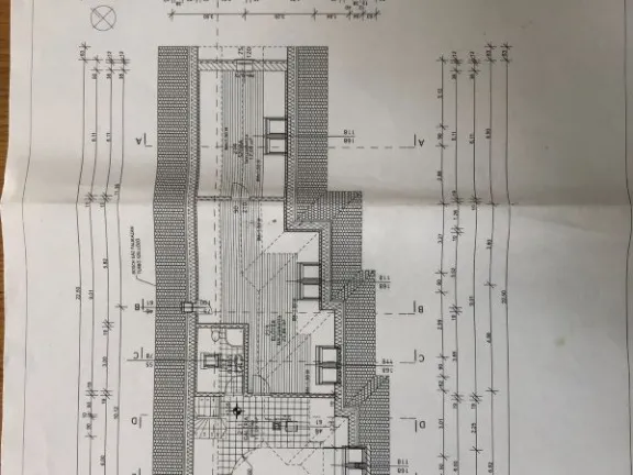 Kiadó ház Csömör 198 nm