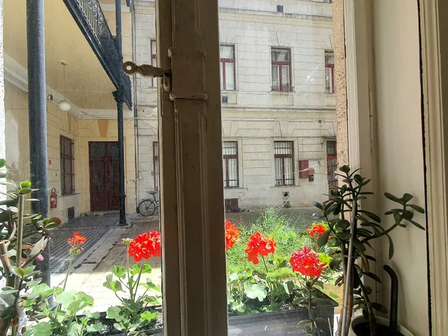 Eladó lakás Budapest VI. kerület, Eötvös utca 114 nm