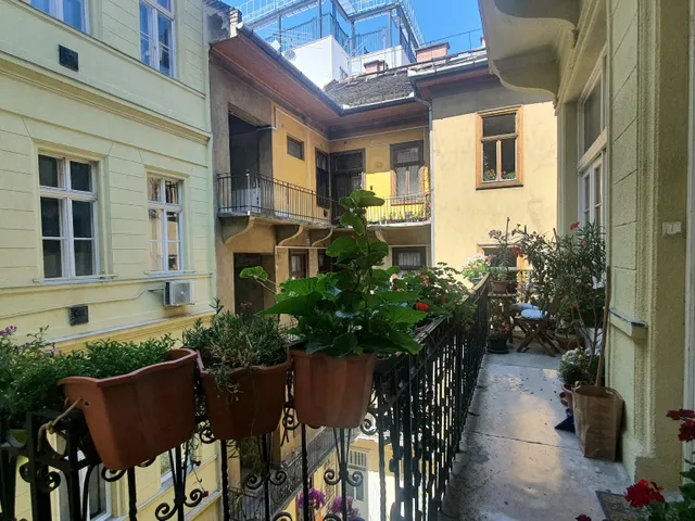 Eladó lakás Budapest VI. kerület 41 nm