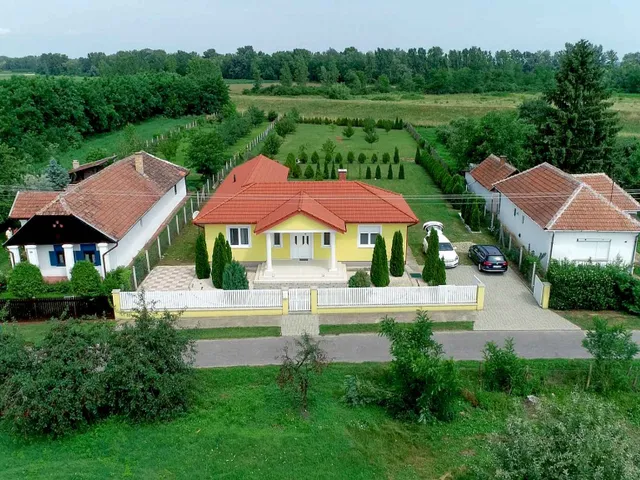 Eladó ház Szamosangyalos 140 nm