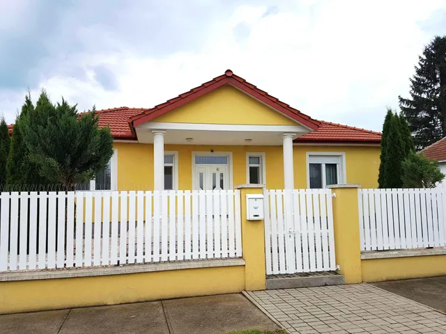 Eladó ház Szamosangyalos 140 nm