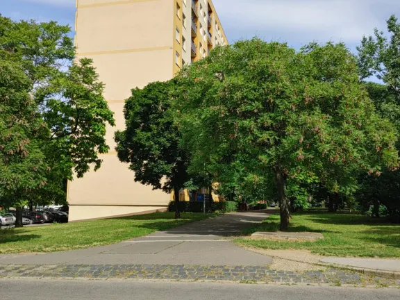 Eladó lakás Budapest X. kerület, Mélytó utca 68 nm