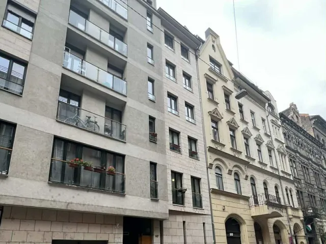 Eladó lakás Budapest VI. kerület 35 nm