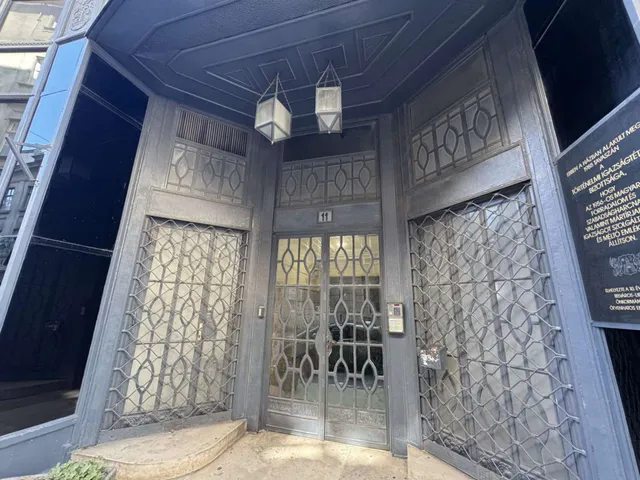 Eladó lakás Budapest V. kerület, Gerlóczy utca 107 nm