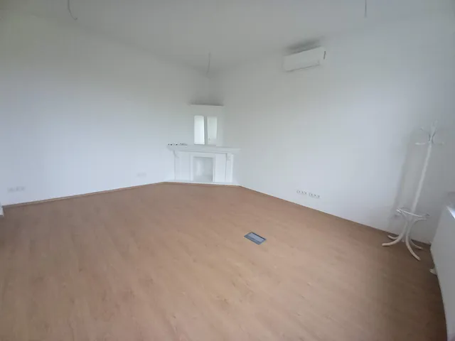 Kiadó kereskedelmi és ipari ingatlan Budapest II. kerület